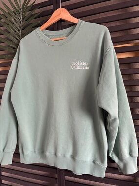 Hollister California Men's Crewneck Sweatshirt - Sage